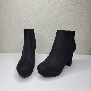 Dream Pairs Women's Black Suede Stomp Chunky High Heel Ankle Boots Size 8
